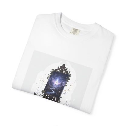 Artistic Mirror T-Shirt — "Every artist was first an amateur" Quote Graphic
